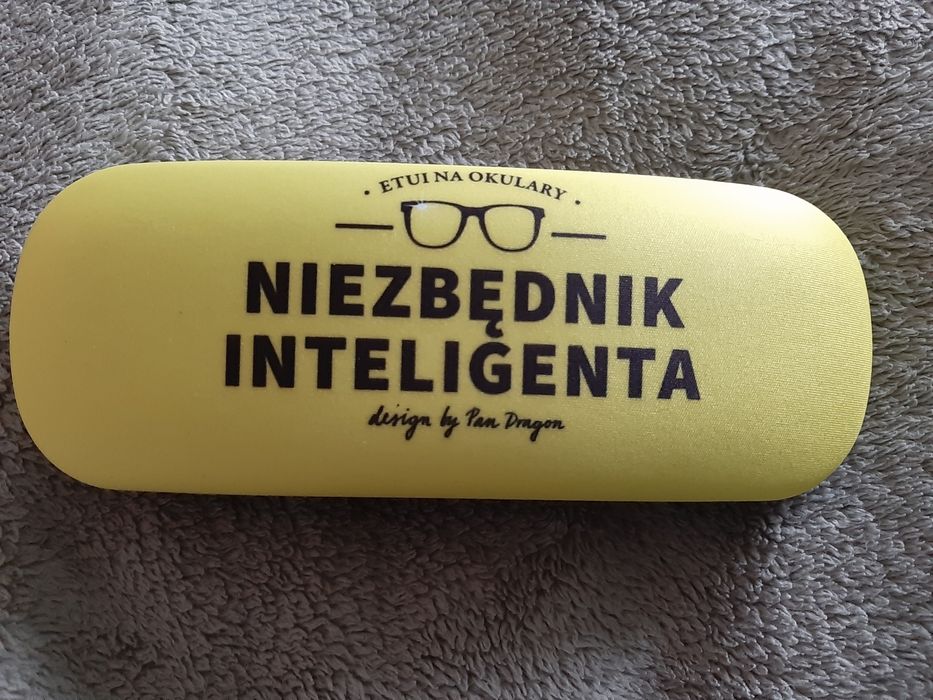 Etui na okulary niezbędnik inteligenta