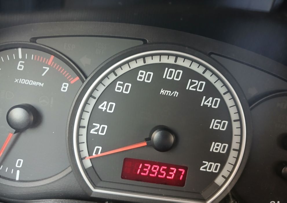 Suzuki swift 139 mil km ano 2007