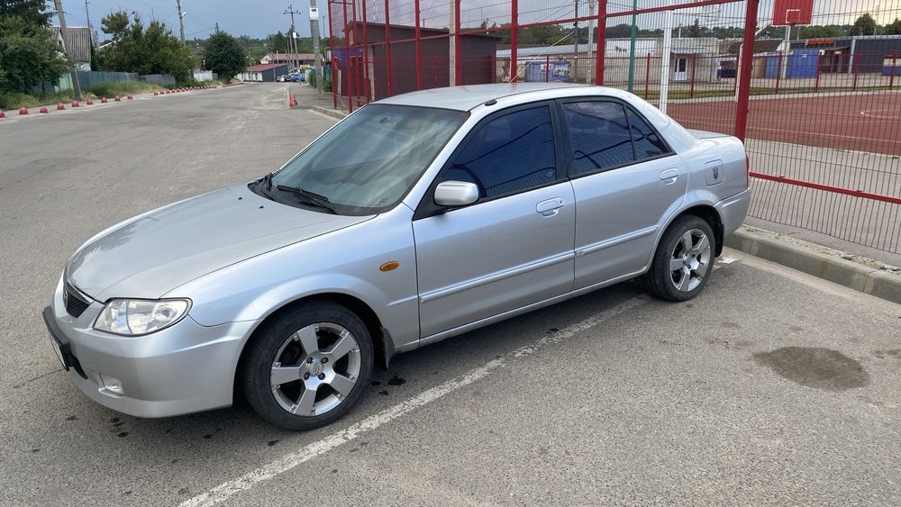Продам Mazda 323dg 2001 avtomat