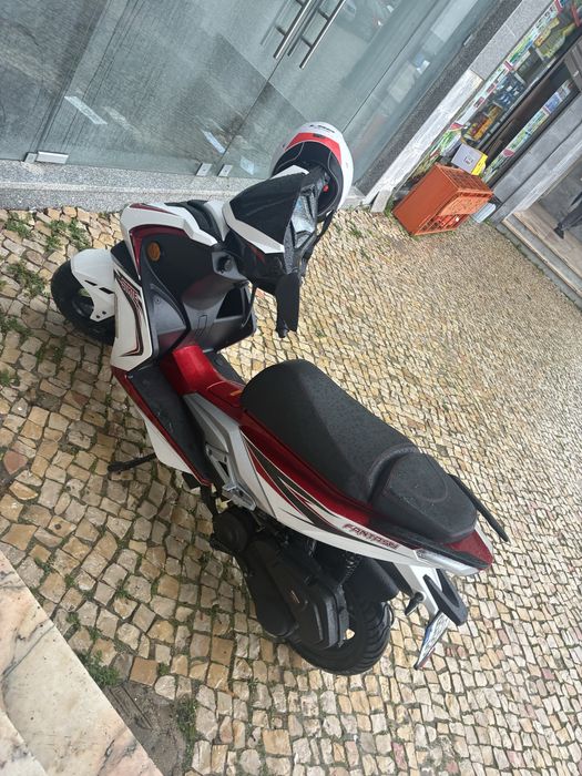 Moto znen 125 Nova