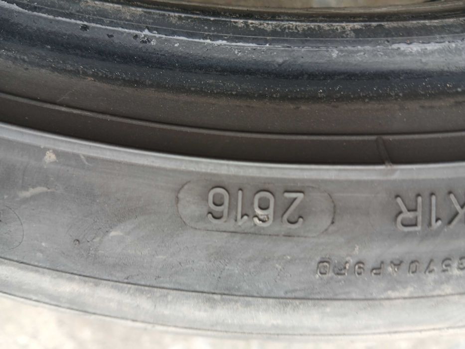 Opony 225/45/18 Dunlop bieżnik 5,5mm F-VAT