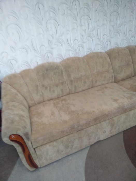 Продам диван в гарному стані