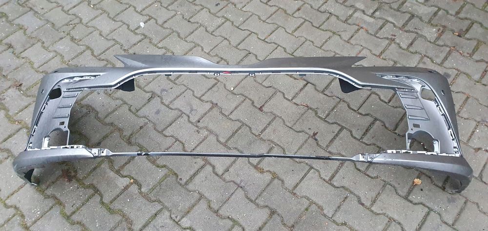 Toyota camry viii lift zderzak przód