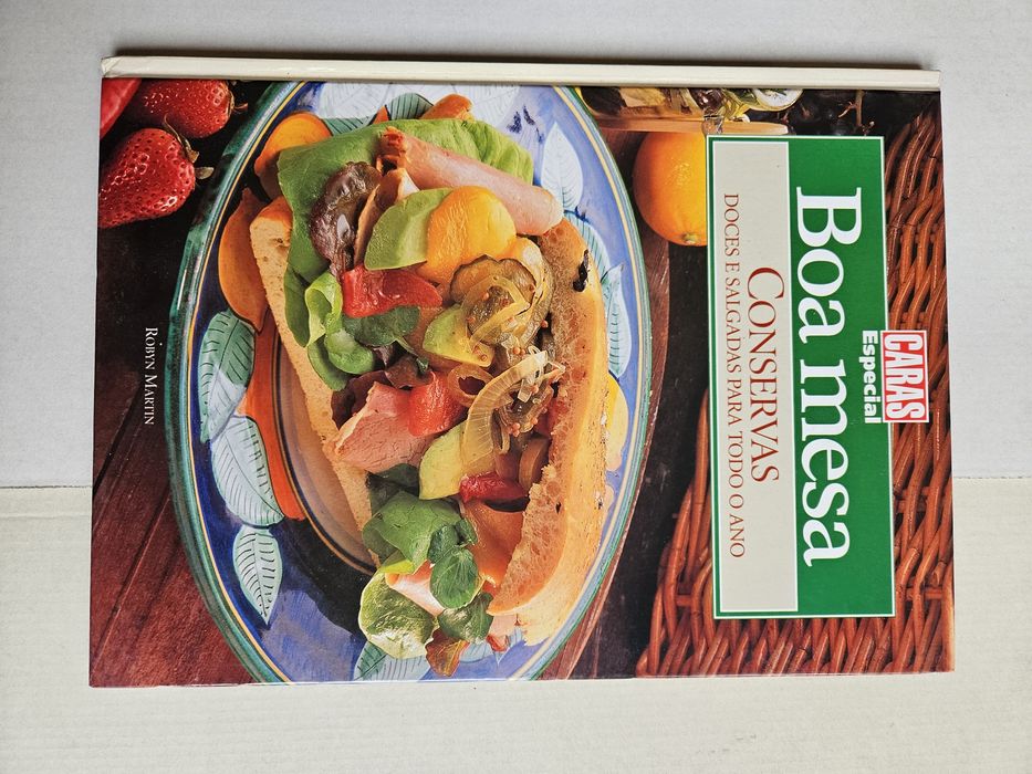 Set of 6 Books from the 'Boa Mesa' Collection – Caras Special Edition64398414169601122