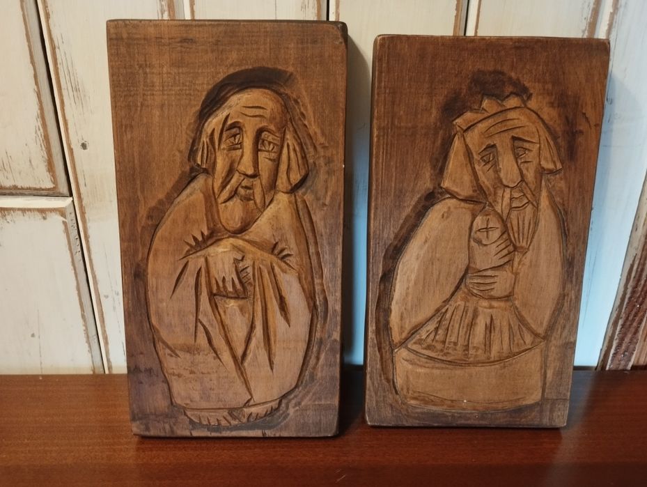 2 rzeźby w drewnie
