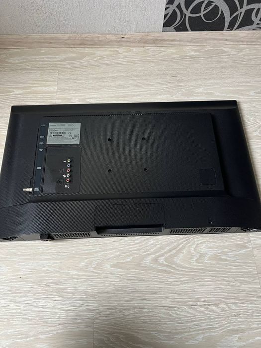 Телевізор SAMSUNG UE 32 М 4002 AK