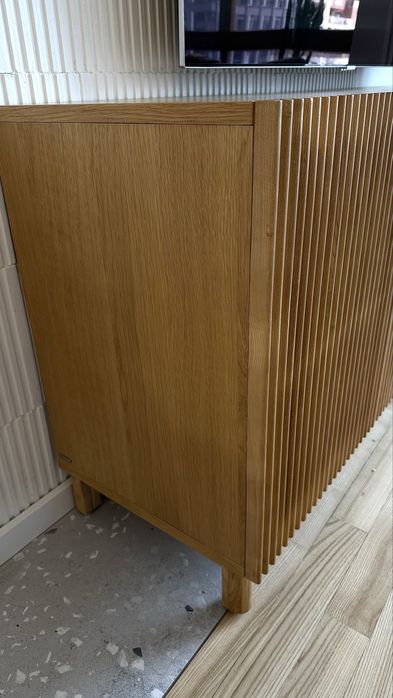 Komoda duża drewniana Ażurowe drzwiczki lamele