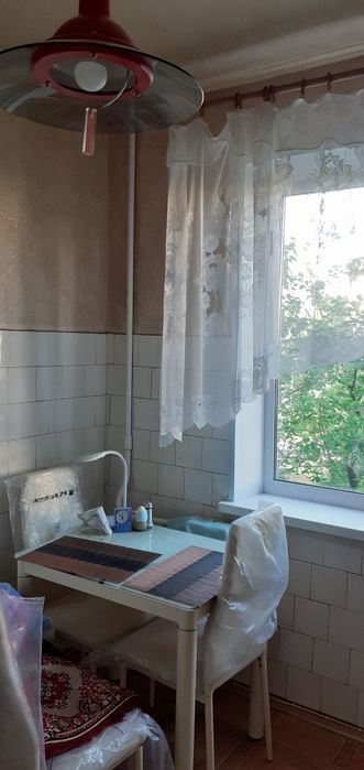 Здається  кімнату район Куренівка