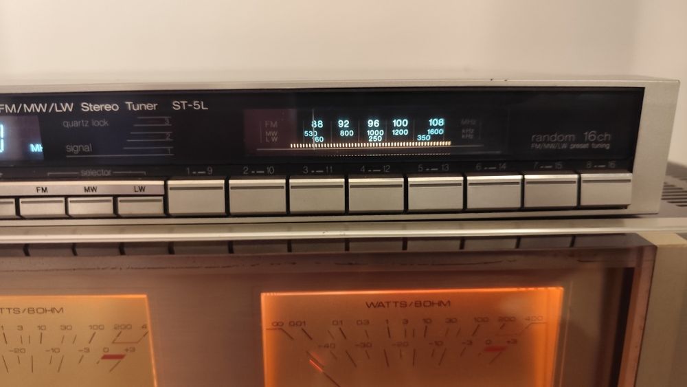 Tuner AM/FM Stereo Technics ST-5 (82-84)