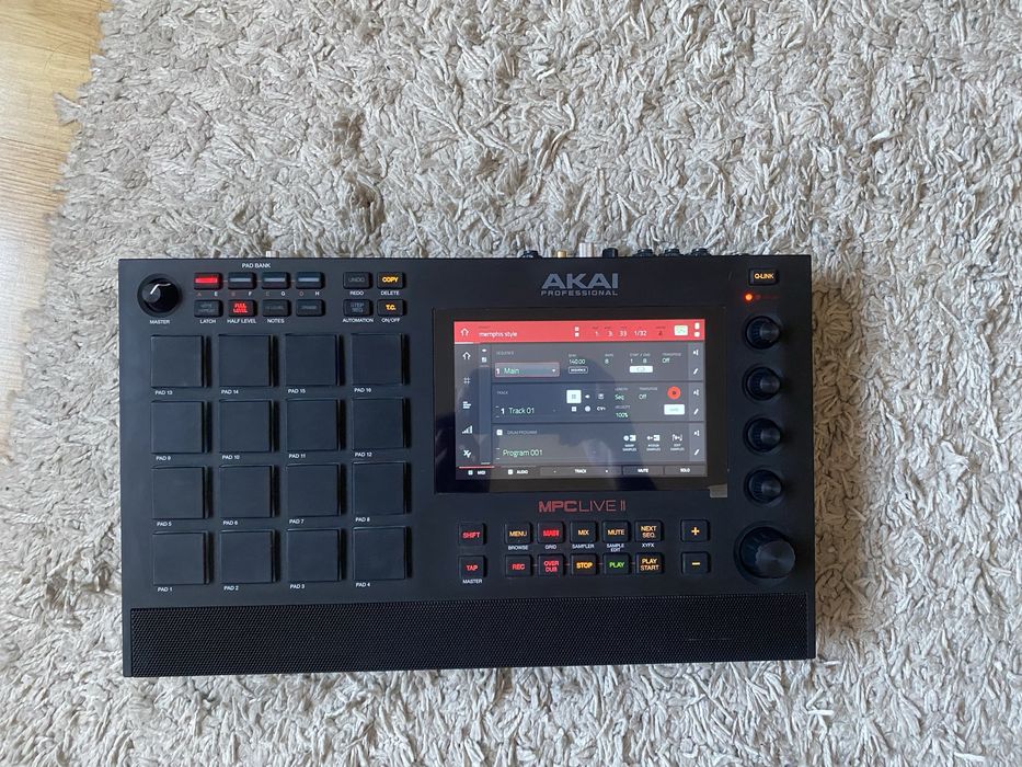 akai mpc live 2 - Купити музичні інструменти - Ціна на OLX.ua