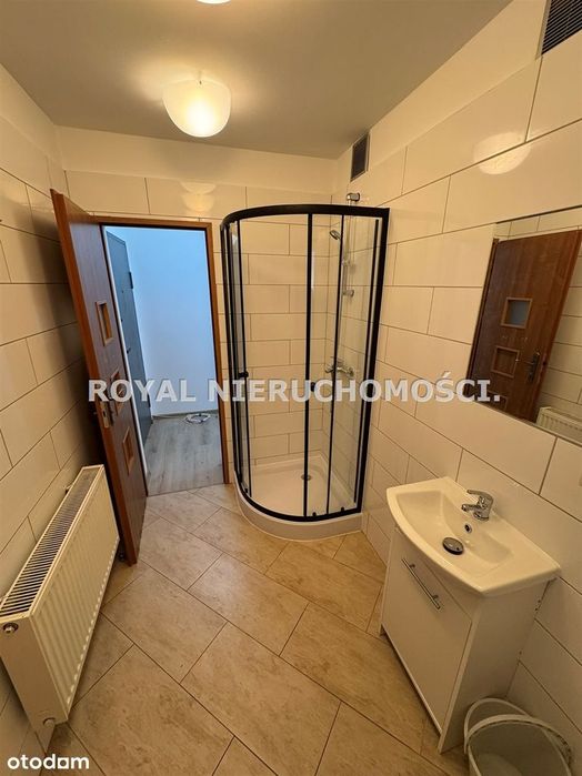 Dwupoziomowe mieszkanie , 5 pokoi , dwie łazienki