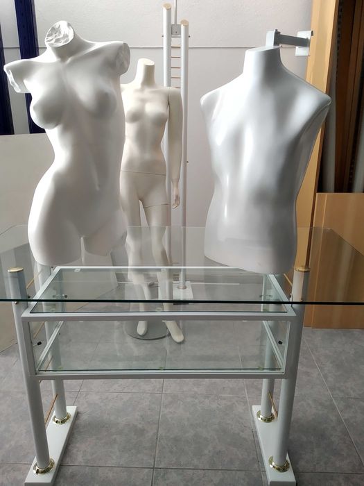 Campanha 2025 Lojas- Expositores, Balcões, Bustos e manequins e mais