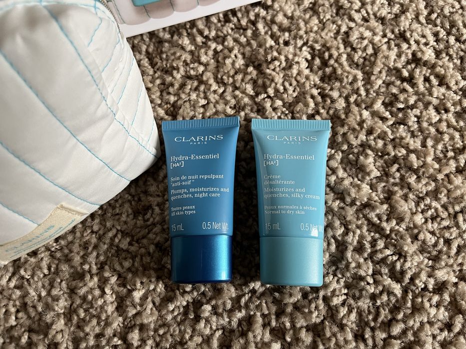 Clarins Hydra Essentiel zestaw kosmetyków z kosmetyczką