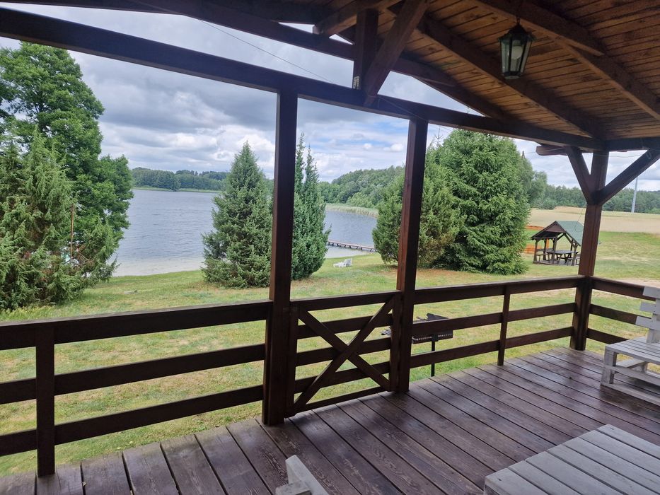 Domek letniskowy  nad jeziorem,las,wędkowanie.