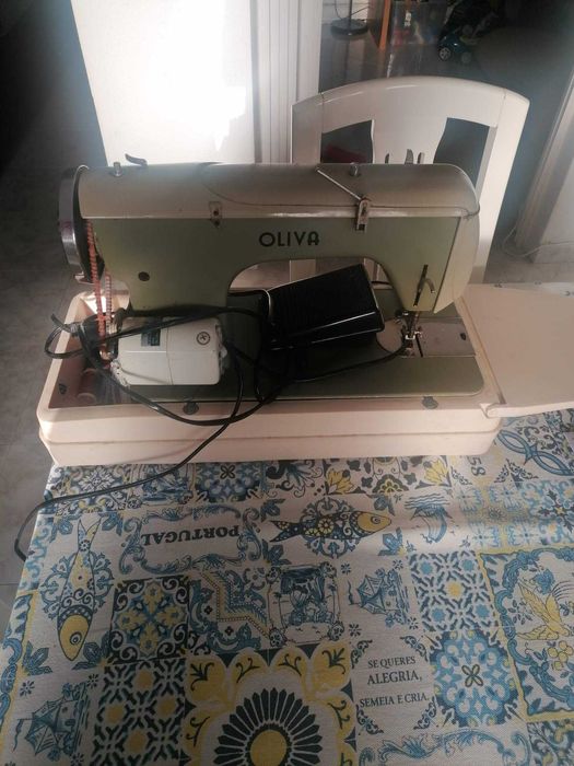 Máquina Costura Oliva