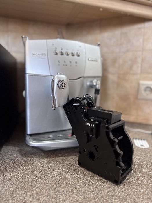 Saeco incanto classic кавомашина