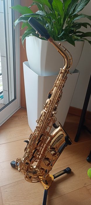 Saxofone Alto Yamaha YAS-280 COMO NOVO – Usado 2 vezes
