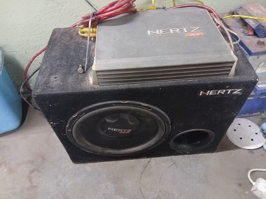Tuba basowa skrzynia hertz