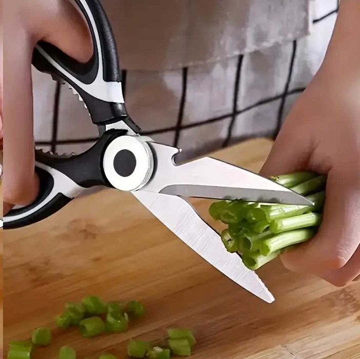 Кухонные ножницы в чехле – новые!