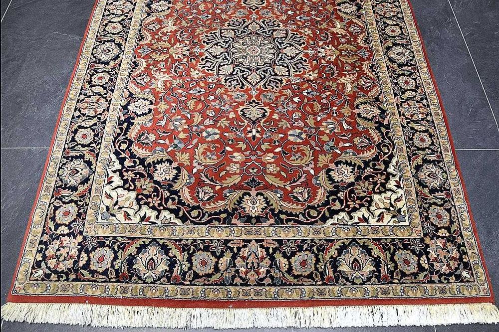 Tapete Persa TABRIZ original, Lã sobre Algodão, feito à mão com 198cm x 140cm