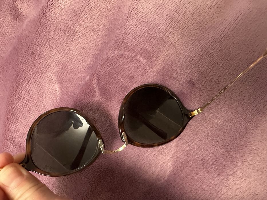 Солнцезащитные очки Ray Ban