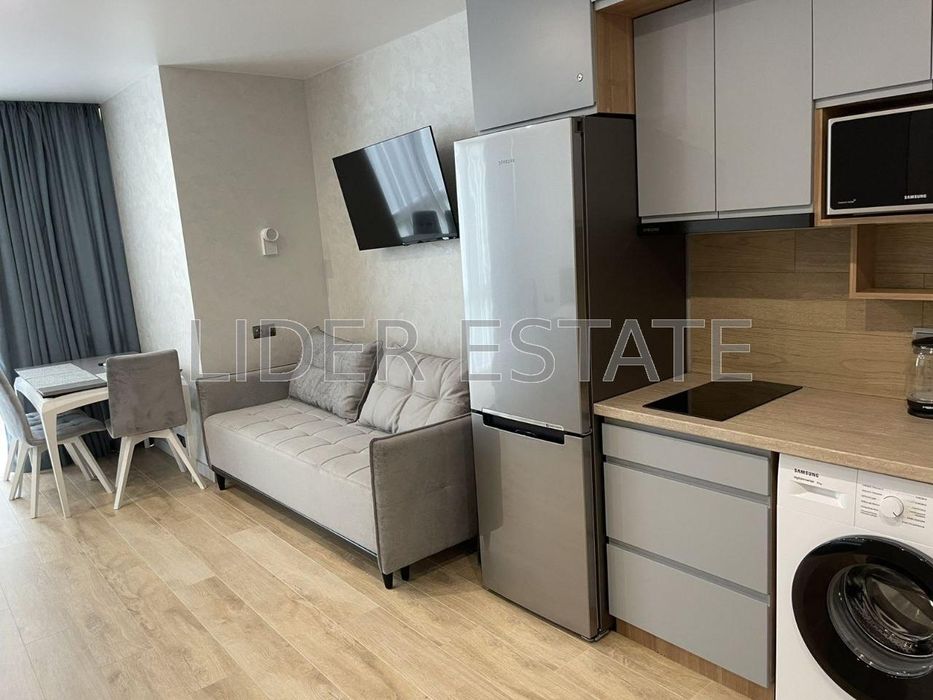 Продаж 1,5 кім кв. 37м², Солочин, 4/7 пов.