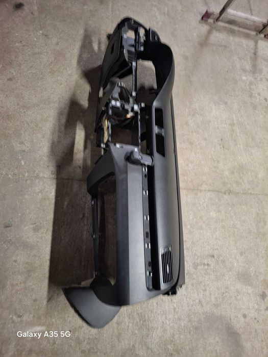 Kokpit deska rozdzielcza VW Passat B6 B7