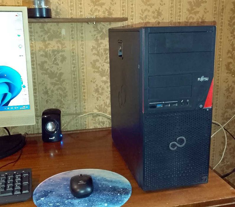 продам игровой системный блок и монитор  в подарок