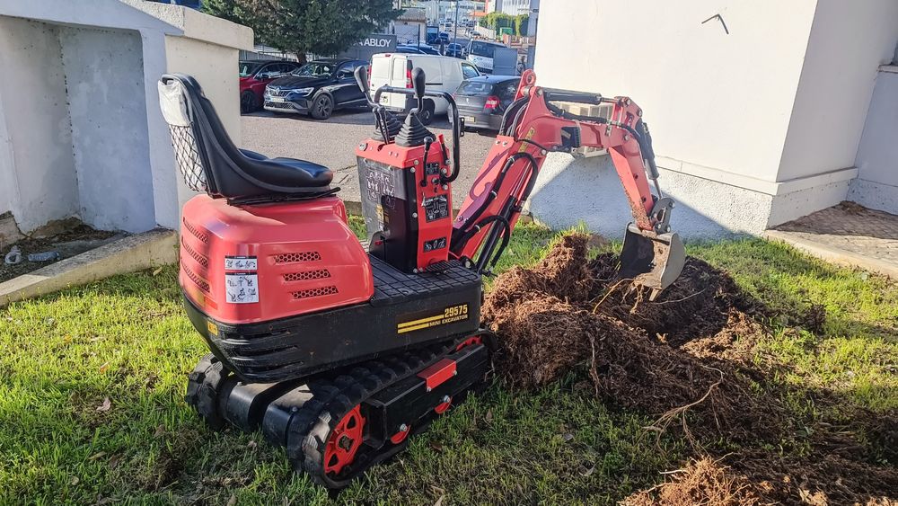 Miniescavadora Blue Bird Mex  600