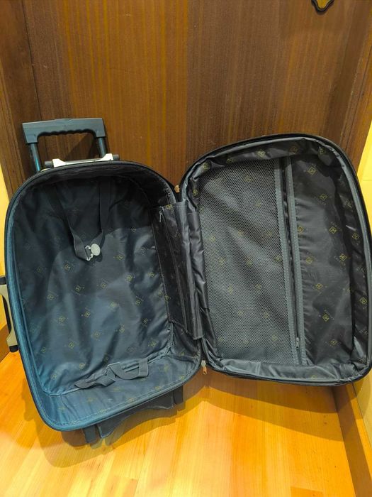 Mala de Viagem 8kgs Bom estado