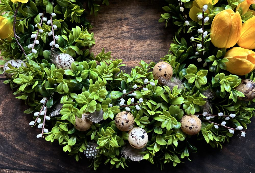 Wianek wiosenny stroik na drzwi ścianę stół