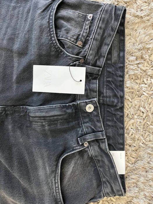 Zara flared jeans . Зара кльош фларед джинс.