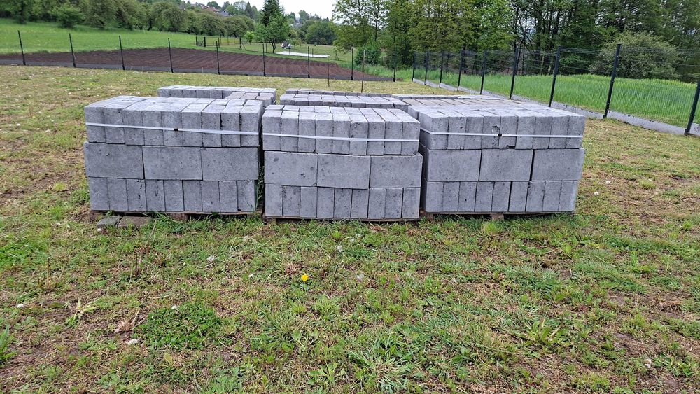Bloczki betonowe fundamentowe 12x24x38