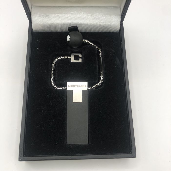 Брелок для ключів MontBlanc