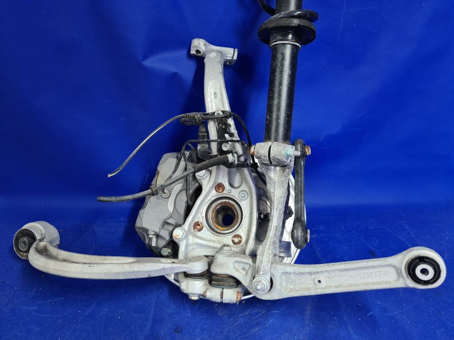 ZAWIESZENIE zwrotnica kompletna lewy przód AUDI A4 B9 8W wahacze OEM