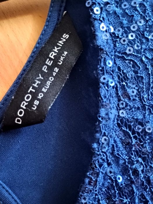 Sukienka z cekinami granatowa Dorothy Perkins 42