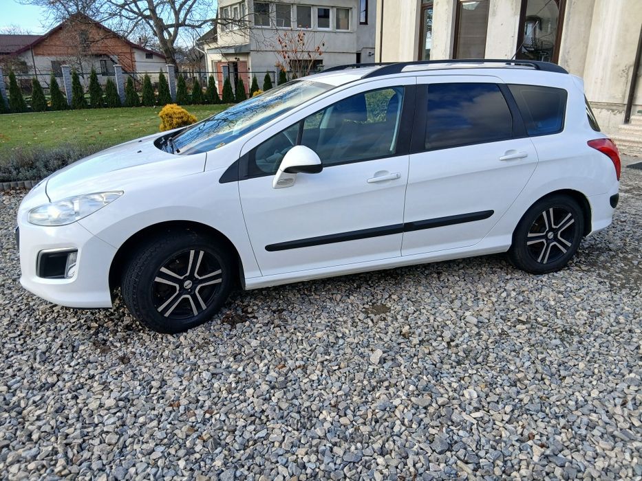 Пежо 308 sw 2011 року