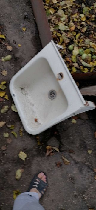 Раковина б/в для дачі