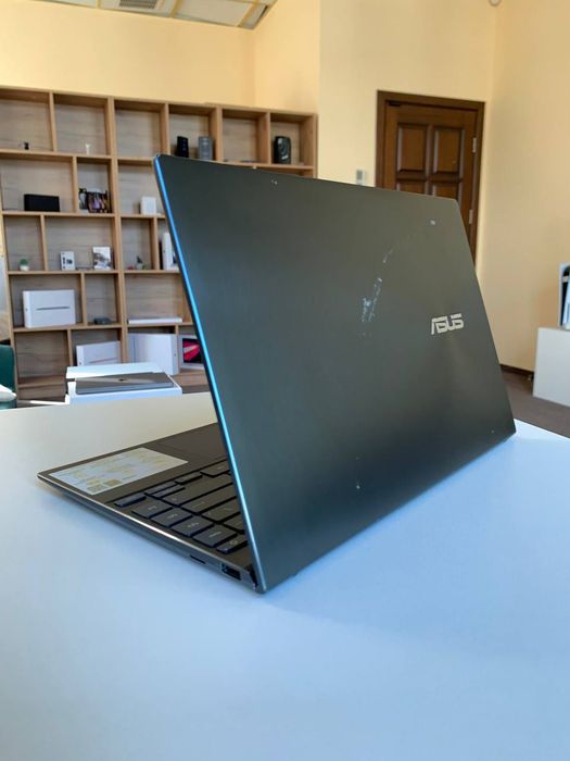 Ноутбук Asus Zenbook 14 UX425EA 16 RAM / 512 SSD Intel i5-1135G7