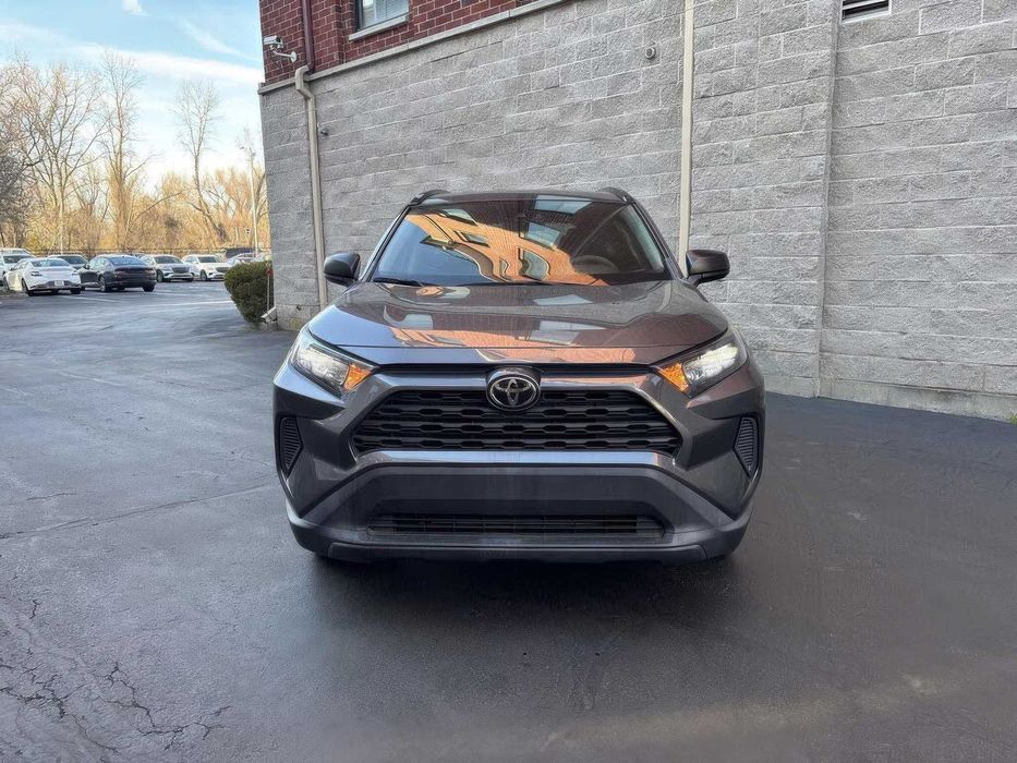 Toyota RAV4      2020