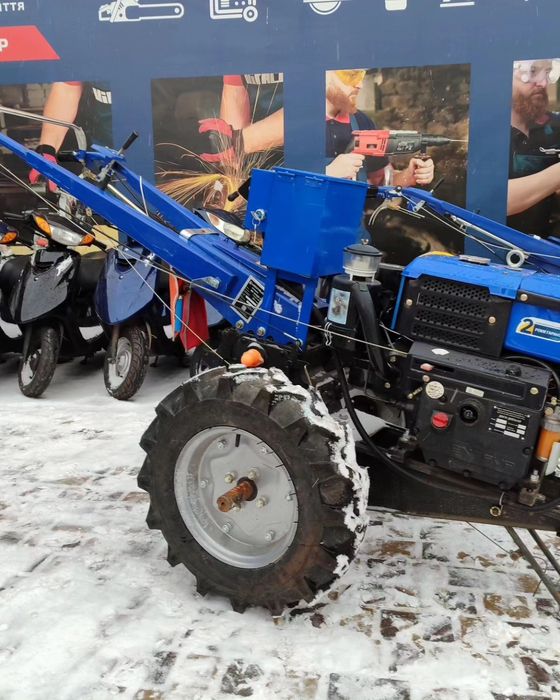 БЕЗКОШТОВНА доставка Продам мотоблок Зубр 8 к.с.