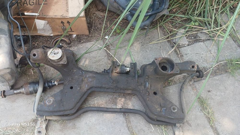 Подрамник балка фольксваген пассат б3 б4 VOLKSWAGEN PASSAT B3 B4