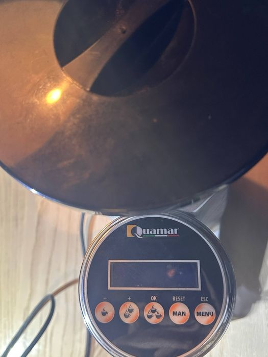 Продам кавомолку Quamar