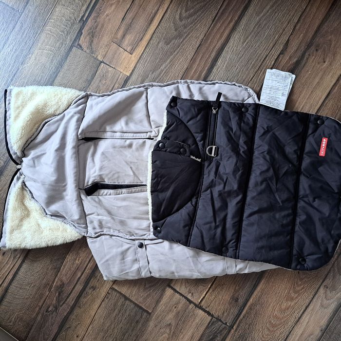 Śpiworek do fotelika samochodowego