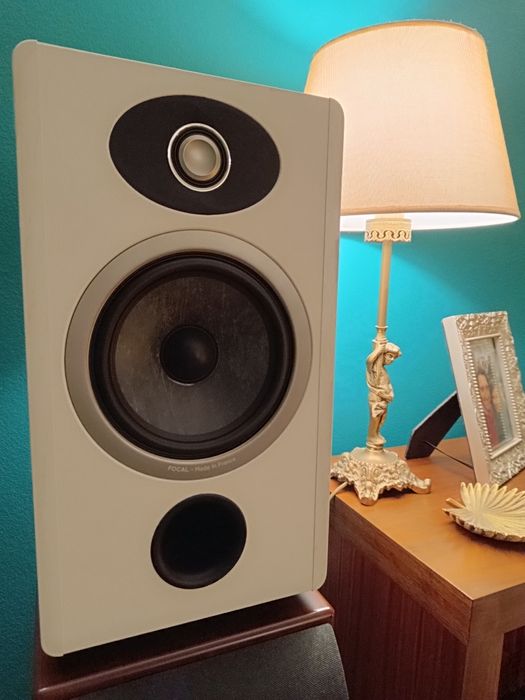 FOCAL VESTIA N° 1  "NOVO EM LOJA"