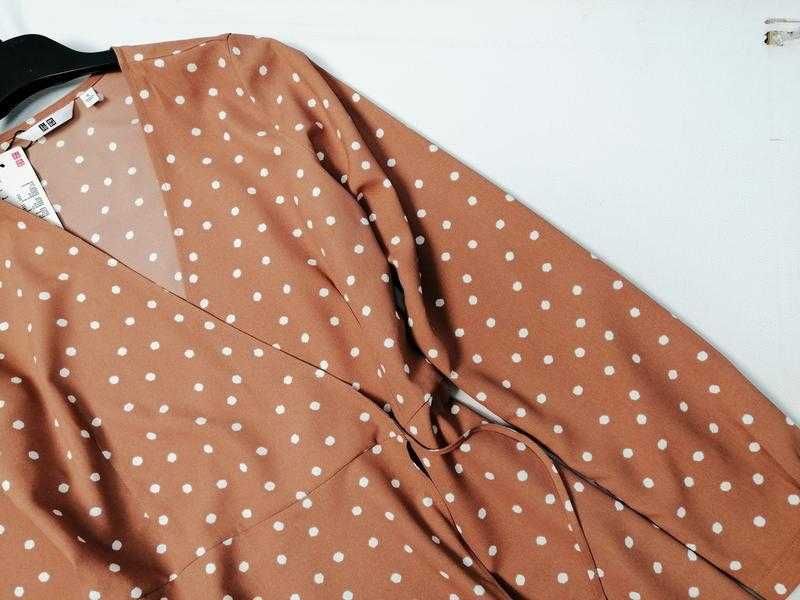 Платье на запах Uniqlo в горох