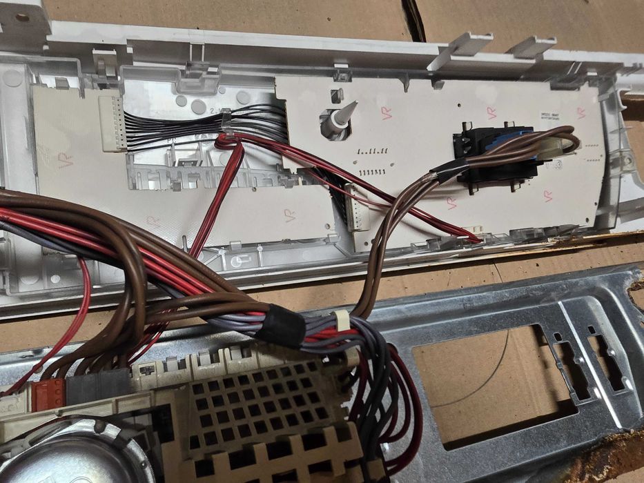 Części z pralki Whirlpool AMW6085