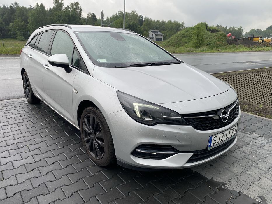 ASTRA KOMBI 2020 rok. Salon PL. Serwisowana. Ladny stan 130 koni Nawi Led