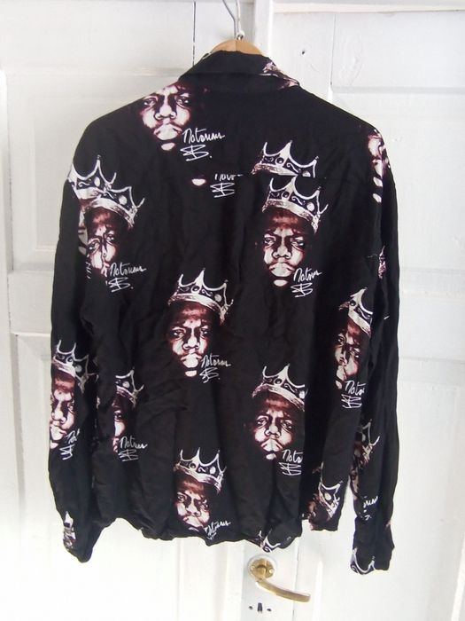 koszula z nadrukiem przedstawiającym rapera The Notorious B.I.G. r