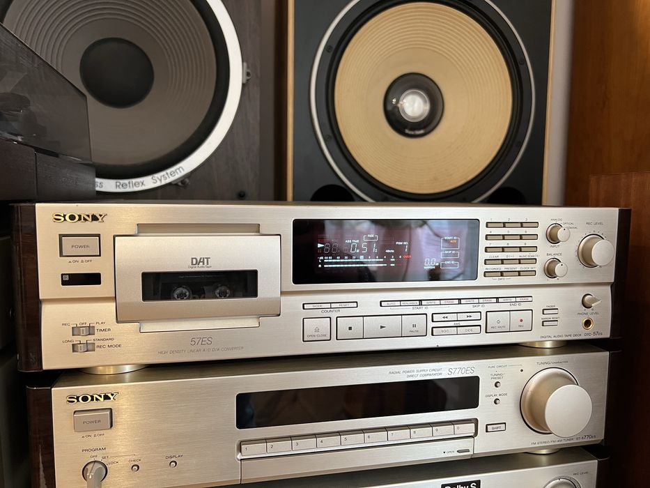 Magnetofon Sony DAT DTC-57ES